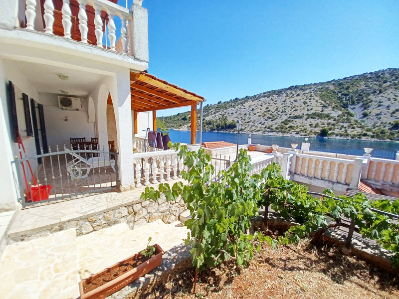  Apartments for rent Trogir Croatia - Villa Carmen 